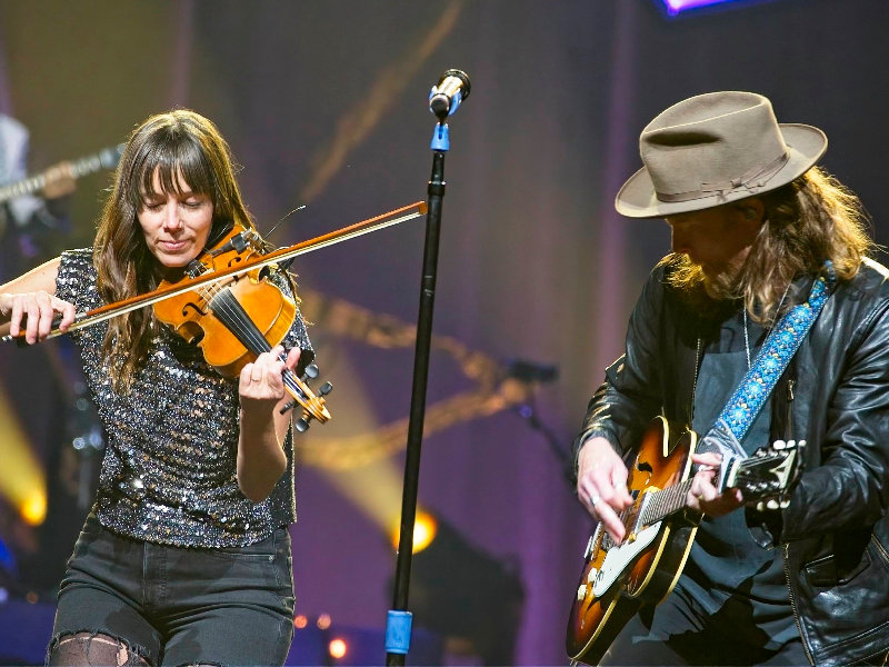 The Lumineers & James Bay at Les Schwab Amphitheater